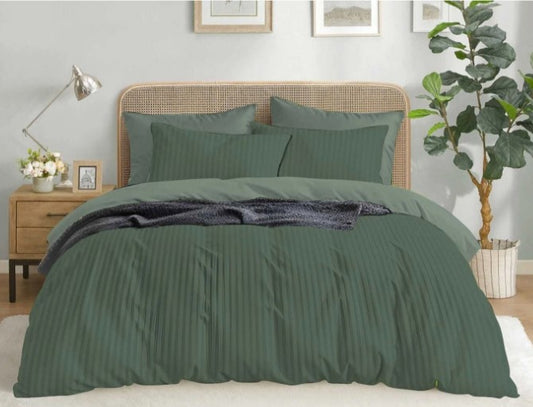 ELEGANZZE Cotton 90X100 Inches King Size Flat 300 TC Green Solid Striped 1 Bedsheet with 2 Pillow Covers